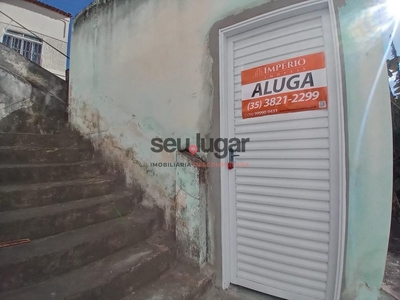 Kitnet em Centro, Lavras/MG de 30m² 1 quartos para locação R$ 500,00/mes