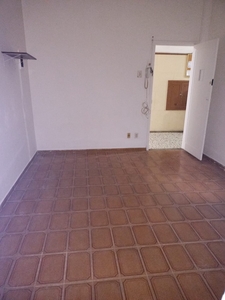 Kitnet em Centro, Rio de Janeiro/RJ de 25m² 1 quartos para locação R$ 700,00/mes