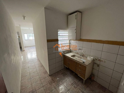 Kitnet em Jardim Santa Mena, Guarulhos/SP de 32m² 1 quartos para locação R$ 855,00/mes