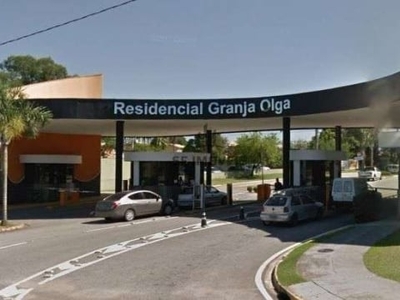 Ótima casa térrea de 200m², 3 dormitórios, 1 suíte, p/ locação, granja olga 2