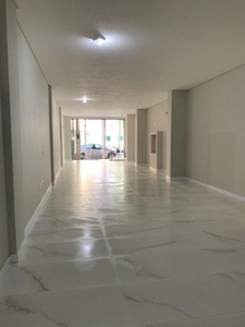 Sala em Centro, Balneário Camboriú/SC de 104m² para locação R$ 5.000,00/mes