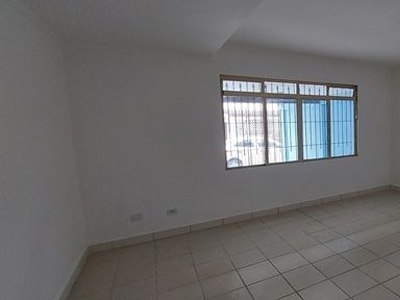 Sobrado em Rio Pequeno, São Paulo/SP de 200m² 3 quartos à venda por R$ 744.000,00 ou para locação R$ 3.500,00/mes