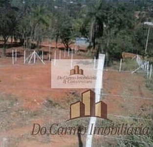 Terreno em Centro, Mateus Leme/MG de 360m² à venda por R$ 35.000,00
