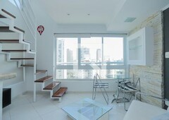 APARTAMENTO no 6º andar mobiliado com 1 dormitório e 1 garagem