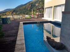 Casa à venda no bairro Saco da Capela em Ilhabela