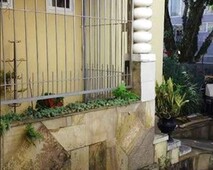 Casa com 3 dormitórios, 5 vagas, quintal. Anhangabaú- Jundiaí-SP