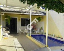 ![CDATA[IPITANGA, Lauro de Freitas. OPORTUNIDADE! Maravilhoso village com 3 quartos sendo