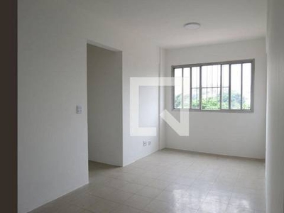 Apartamento com 2 Quartos para alugar, 51m² - Vila Mangalot