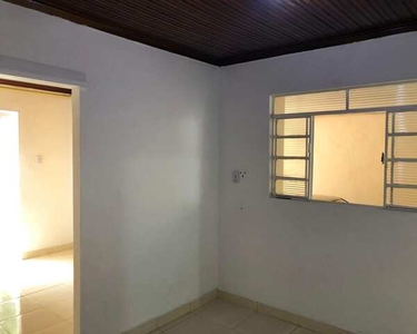 CASA TÉRREA À VENDA Cidade Nova Jacareí 3 dormitórios, sala para dois ambientes, cozinha