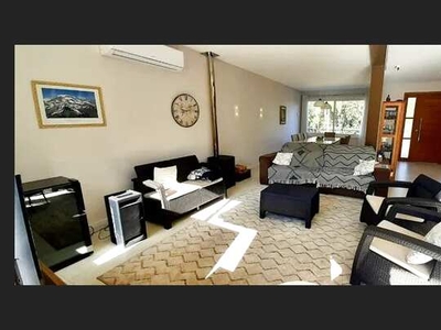 Casa espaçosa, segura e moderna. 4 dormitórios e 310m2 no Country em Santa Cruz do Sul, RS