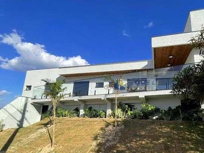 CASA TÉRREA NOVA à VENDA com 3 Suítes, Piscina, Varanda nas Suítes no Condomínio Euroville