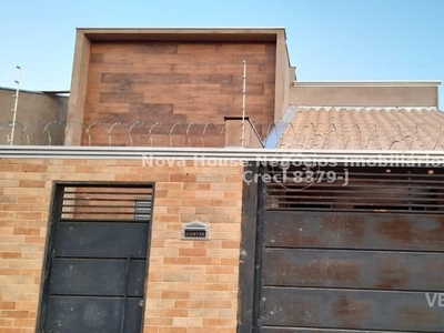 Casa Térrea com 2 Quartos à Venda por R$ 380.000
