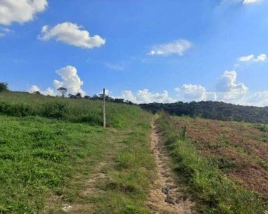 Terreno a venda localizado próximo ao centro