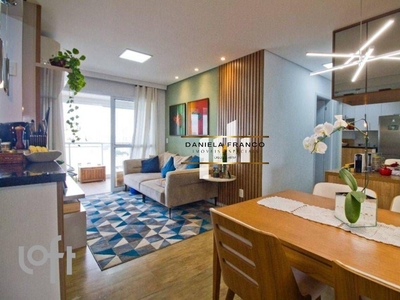 Apartamento à venda em Campo Belo com 64 m², 2 quartos, 1 suíte, 1 vaga