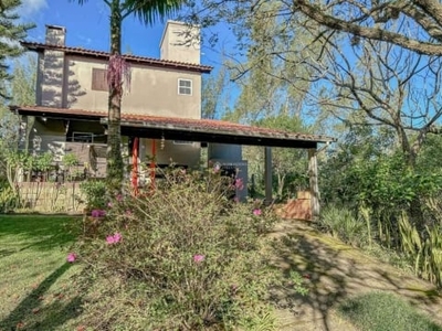 Casa com 2 quartos à venda na coronel joaquim teixeira nunes, 6456, praia da barra, garopaba, 156 m2 por r$ 2.130.000