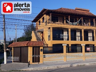 Casa com 6 quartos em ARARUAMA RJ - Pontinha