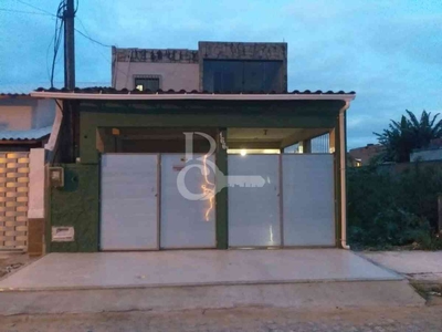 Casa com 3 quartos à venda no bairro Parque Jóquei Club, 230m²