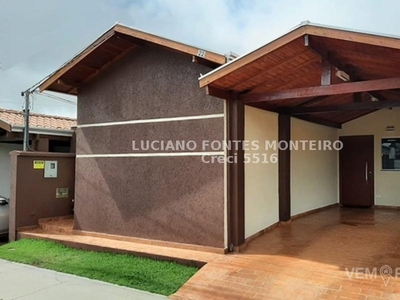 Casa de Condomínio com 3 Quartos à Venda por R$ 380.000