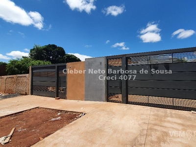 Casa Térrea com 3 Quartos à Venda por R$ 380.000