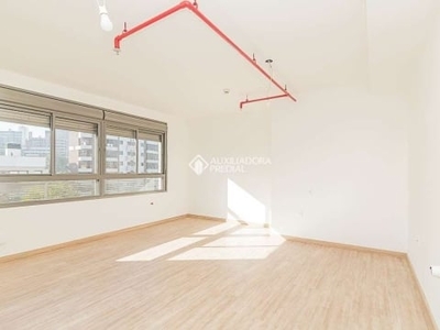 Loft com 1 quarto para alugar na avenida lageado, 615, petrópolis, porto alegre, 40 m2 por r$ 3.200