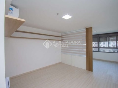 Loft com 1 quarto para alugar na avenida lageado, 615, petrópolis, porto alegre, 45 m2 por r$ 5.000