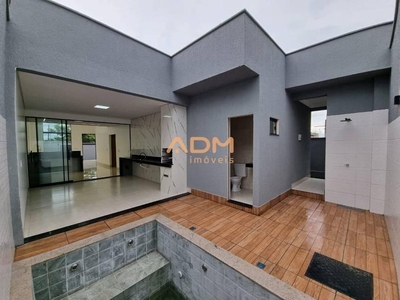 Apartamento com 3 quartos à venda, 154.0m²