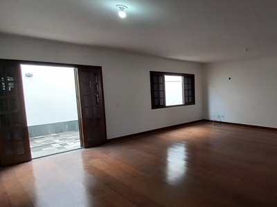 Apartamento em Indianópolis, São Paulo/SP de 220m² 4 quartos para locação R$ 5.500,00/mes