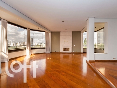 Apartamento em Jardim Fonte do Morumbi, São Paulo/SP de 360m² 5 quartos à venda por R$ 2.099.000,00