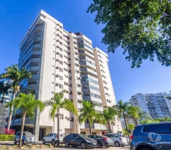 BARRA DA TIJUCA – APTO COM 122 M², 03 QUARTOS E 02 VAGAS