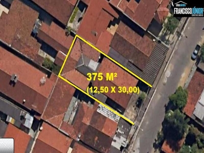 Casa com 3 quartos à venda, 375.0m²