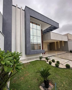 Casa com 4 quartos à venda, 360.0m²