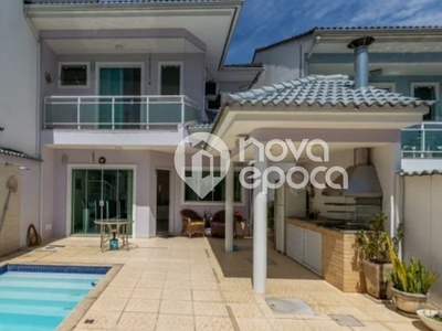 Casa de Condomínio à venda por R$ 945.000