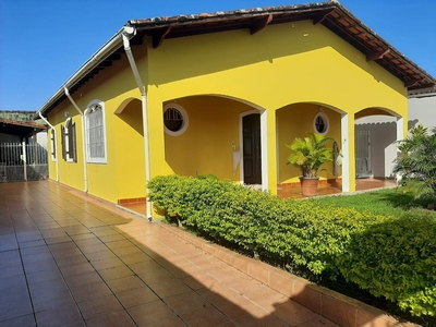 Casa em Balneário Flórida, Praia Grande/SP de 190m² 2 quartos à venda por R$ 609.000,00