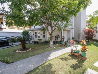Casa em Barra da Tijuca, Rio de Janeiro/RJ de 750m² 4 quartos à venda por R$ 4.499.000,00