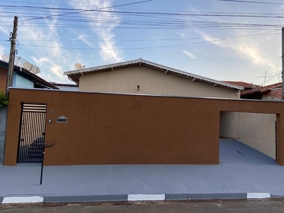 Casa em Capotuna, Jaguariúna/SP de 160m² 4 quartos à venda por R$ 509.000,00