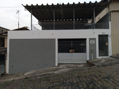 Casa em Centro, Jacareí/SP de 214m² 4 quartos à venda por R$ 299.000,00