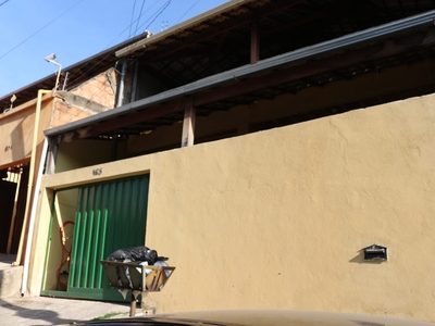 Casa em Heliópolis, Belo Horizonte/MG de 190m² 3 quartos à venda por R$ 499.000,00