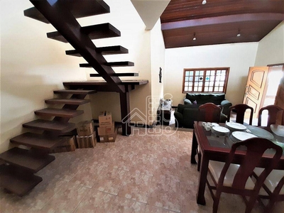 Casa em Itaipu, Niterói/RJ de 336m² 3 quartos à venda por R$ 839.000,00