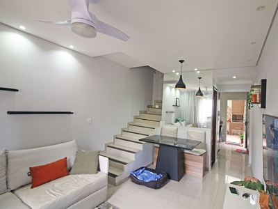 Casa em Jardim Colibri, Cotia/SP de 60m² 2 quartos à venda por R$ 298.000,00