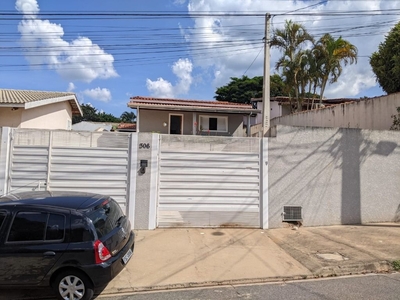 Casa em Jardim dos Pinheiros, Atibaia/SP de 146m² 3 quartos à venda por R$ 744.000,00