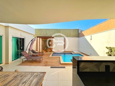 Casa em Jardim Floridiana, Rio Claro/SP de 160m² 3 quartos à venda por R$ 849.000,00