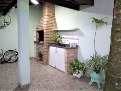 Casa em Jardim Satélite, São José dos Campos/SP de 250m² 4 quartos à venda por R$ 688.000,00