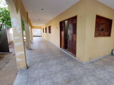 Casa em Jatobá, Patos/PB de 180m² 4 quartos à venda por R$ 249.000,00