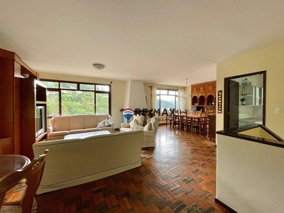 Casa em Parque do Ingá, Teresópolis/RJ de 227m² 4 quartos à venda por R$ 779.000,00