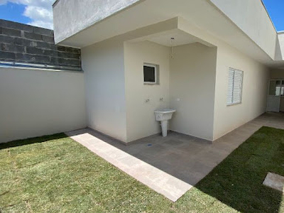 Casa em Parque Residencial Flamboyant, São José dos Campos/SP de 100m² 2 quartos à venda por R$ 504.000,00