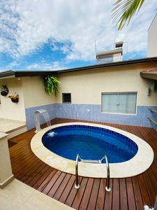 Casa em Recanto Dos Fernandes I, Pouso Alegre/MG de 233m² 2 quartos à venda por R$ 679.000,00