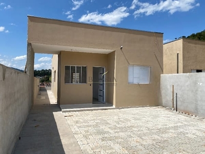 Casa em Residencial Jardim Helena, Piracaia/SP de 67m² 2 quartos à venda por R$ 319.000,00