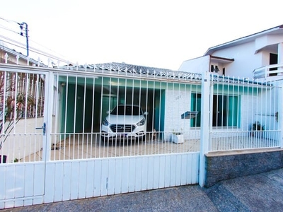 Casa em Saco dos Limões, Florianópolis/SC de 200m² 2 quartos à venda por R$ 794.000,00