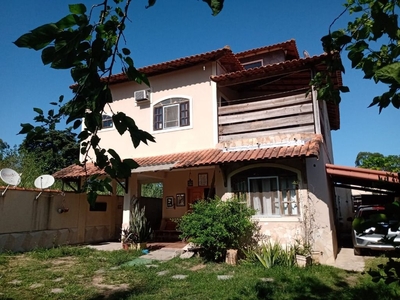 Casa em São José do Imbassaí, Maricá/RJ de 170m² 3 quartos à venda por R$ 499.000,00