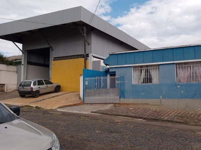 Casa em Uvaranas, Ponta Grossa/PR de 130m² 4 quartos à venda por R$ 479.000,00